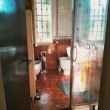 Room Rental Pisa ゲストハウス ピサ