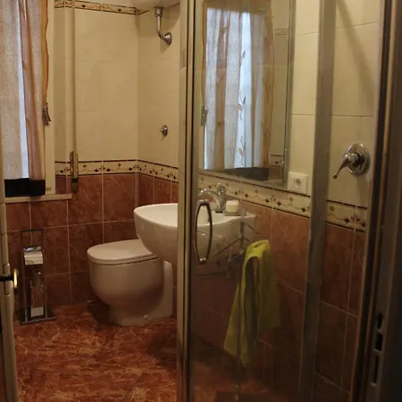 Room Rental Pisa * ピサ
