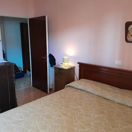 Room Rental Pisa *
