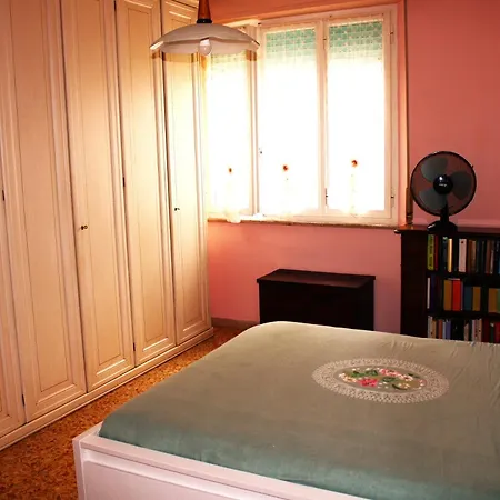 Gæstehus Room Rental Pisa *